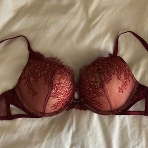 Victoria’s Secret push up bra